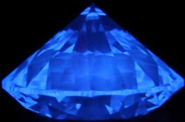 0.62-Carat  E SI2 Ideal Round Diamond