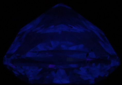 2.01-Carat  E SI2 Very Good Cushion Diamond