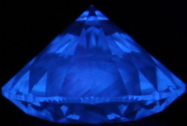 0.61-Carat  E VVS1 Ideal Round Diamond