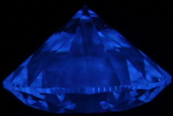 0.49-Carat  E VVS1 Ideal Round Diamond