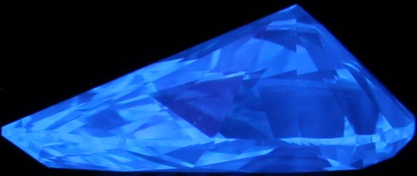 1.05-Carat  J VS1 Super Ideal Pear Diamond