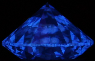 0.71-Carat  F VS2 Ideal Round Diamond