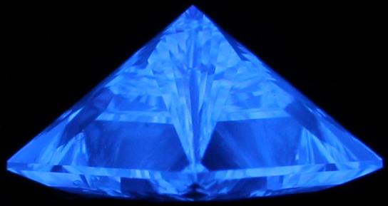 1.05-Carat  F SI1 Super Ideal Princess Diamond