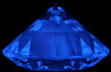0.48-Carat  E VVS1 Ideal Round Diamond