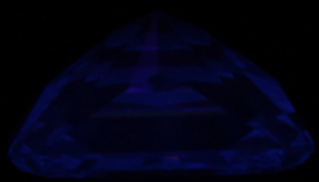 0.90-Carat  E VVS2 Very Good Radiant Diamond