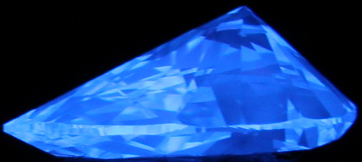 0.73-Carat  E VVS1 Ideal Pear Diamond