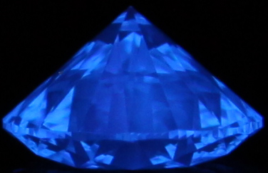 0.59-Carat  E VVS1 Ideal Round Diamond