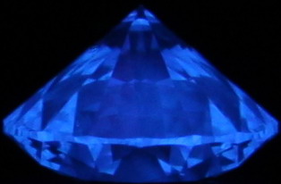 0.36-Carat  E IF Ideal Round Diamond
