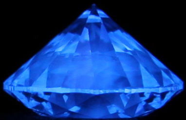 0.70-Carat  H VS1 Ideal Round Diamond