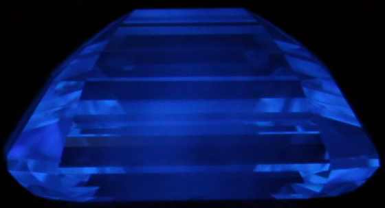 2.00-Carat  I VVS2 Very Good Emerald Diamond