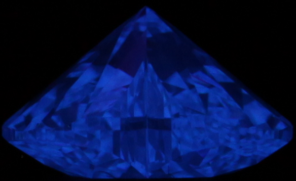 2.02-Carat  G VVS2 Ideal Heart Diamond