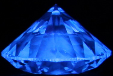 0.60-Carat  D SI1 Ideal Round Diamond