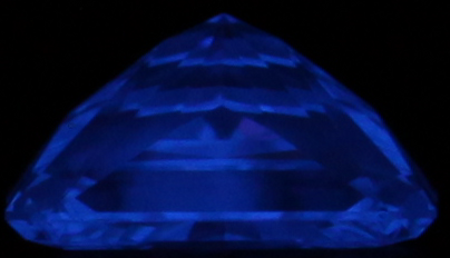 0.70-Carat  E VVS2 Very Good Radiant Diamond