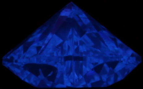 1.01-Carat  E VVS2 Good Heart Diamond