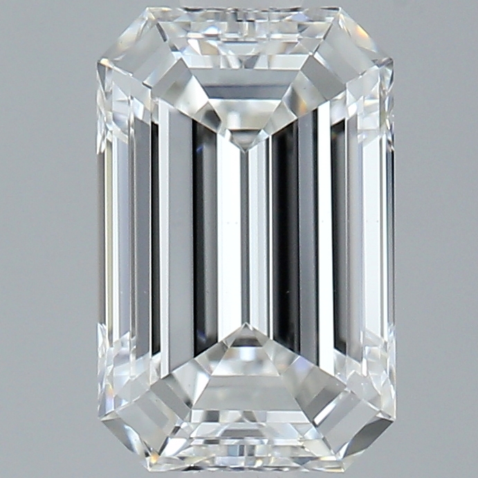 emerald shaped diamond