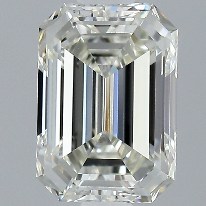 emerald shaped diamond